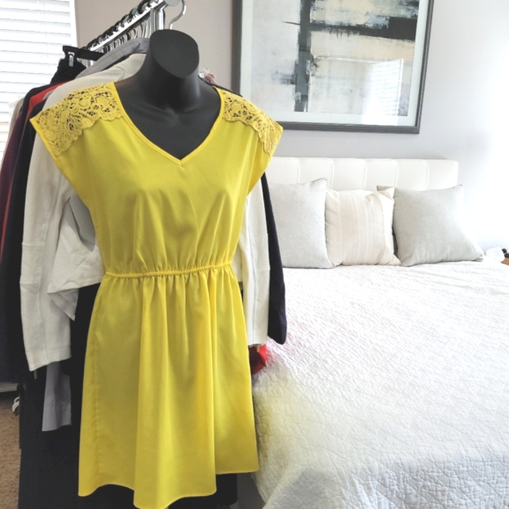 Charming Charlie Easy Elastic Waist Lace Shoulder Open Neck Yellow Dress Size XS